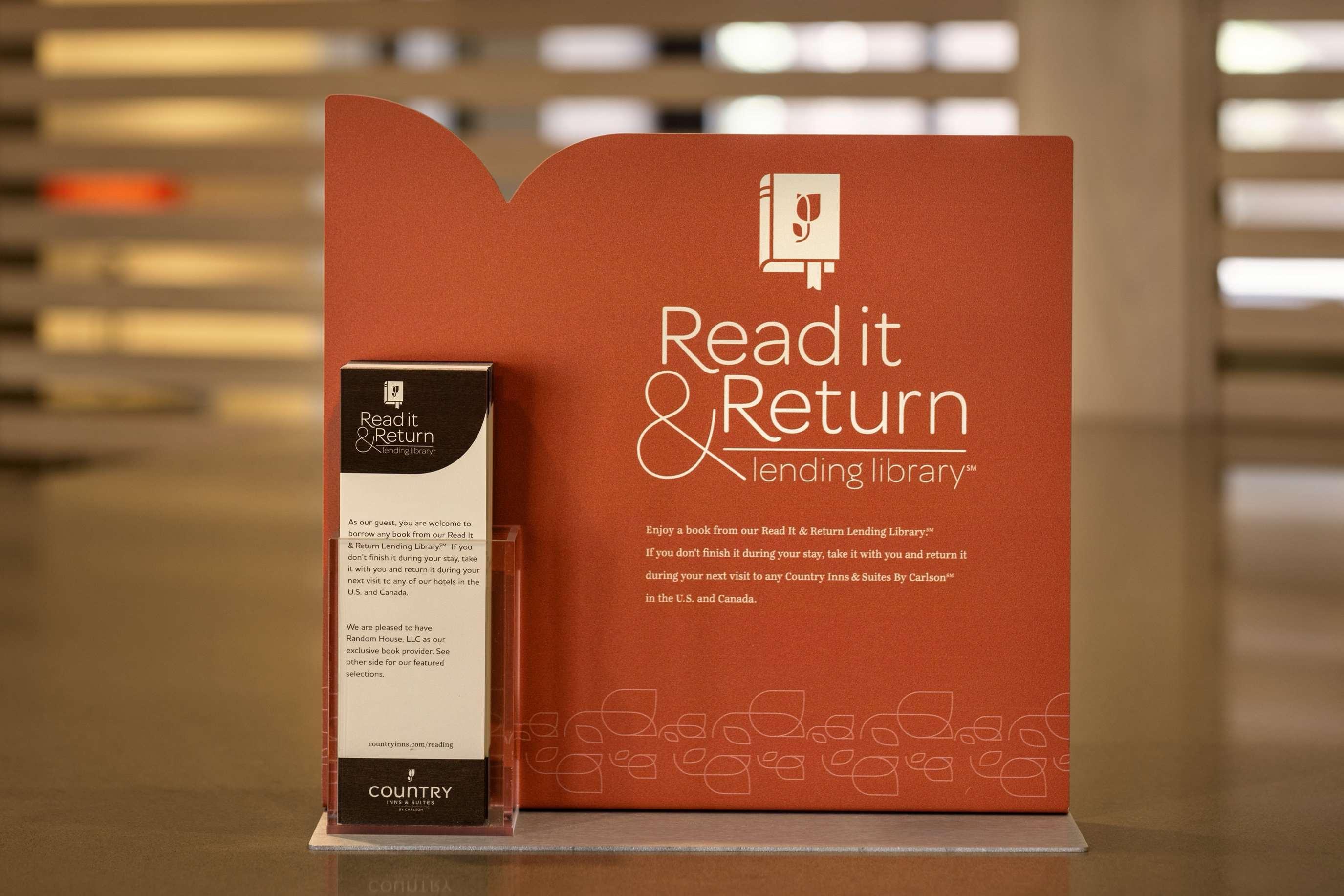 Country & By Radisson, Calgary-northeast Hotel