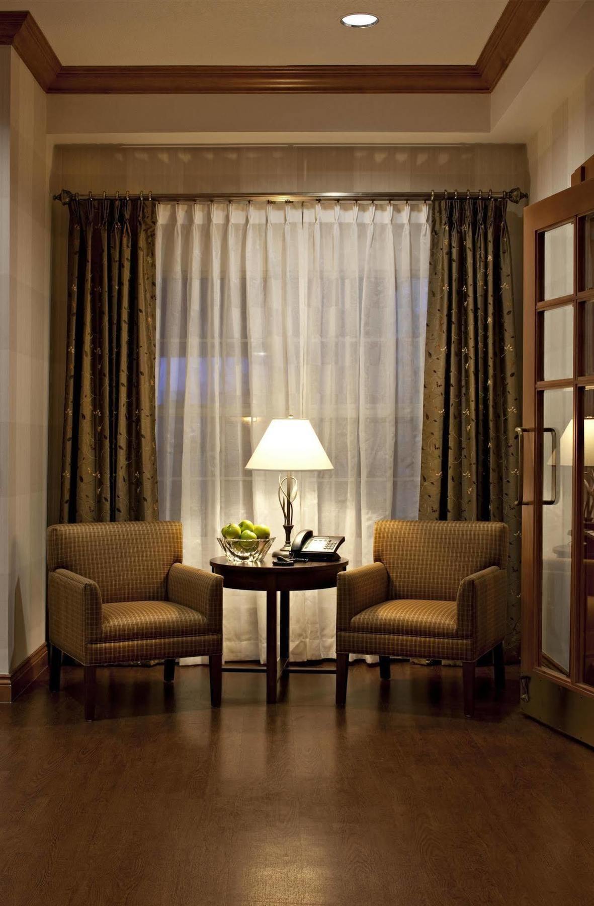 Hotel Country & By Radisson, Calgary-northeast Calgary