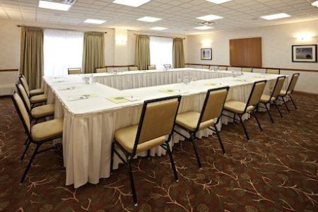 Hotel Country & By Radisson, Calgary-northeast Calgary