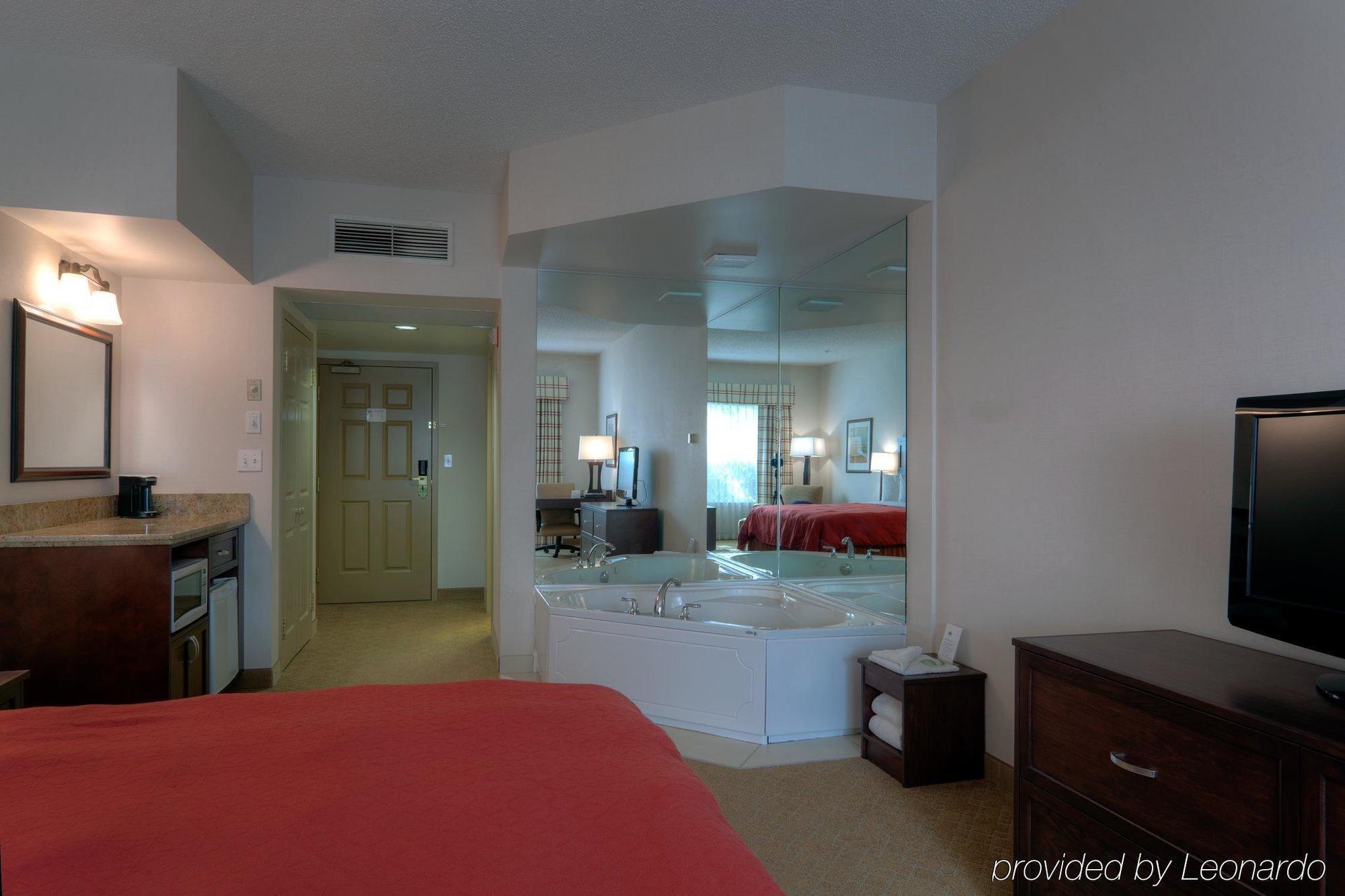 Country & By Radisson, Calgary-northeast Hotel 3*