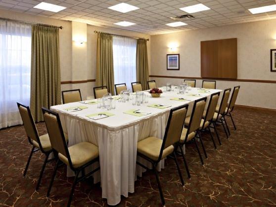 Hotel Country & By Radisson, Calgary-northeast Calgary